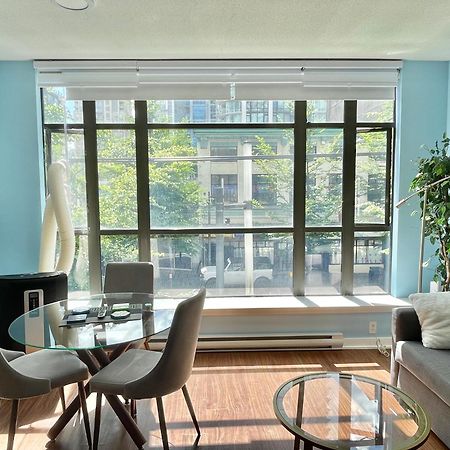 Downtown 1Br Condo At Granville Strip Near English Bay Vancouver Exteriör bild