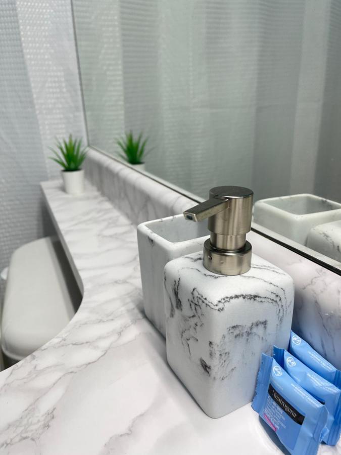 Downtown 1Br Condo At Granville Strip Near English Bay Vancouver Exteriör bild